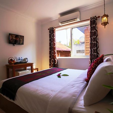 Plumeria Hotel & Spa シェムリアップ エクステリア 写真