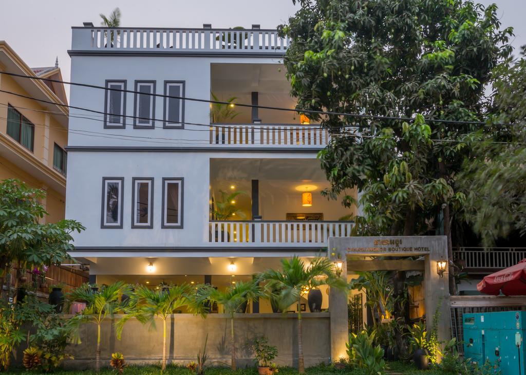 Plumeria Hotel & Spa シェムリアップ エクステリア 写真