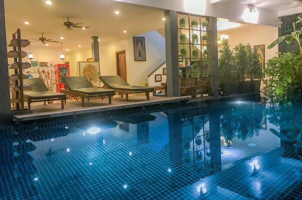 Plumeria Hotel & Spa シェムリアップ エクステリア 写真